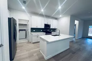 606 Clover Crk Dr, McKinney, TX 75071 - Photo 4