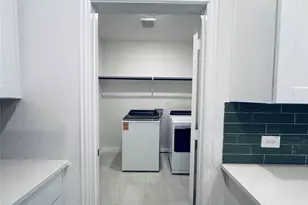 606 Clover Crk Dr, McKinney, TX 75071 - Photo 6