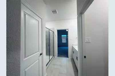 606 Clover Creek Drive, McKinney, TX 75071 - Photo 10