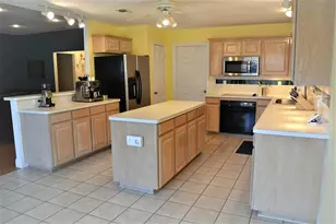 5004 Ivycrest Trail, Arlington, TX 76017 - Photo 2