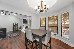 2530 Seven Hills Dr, Grand Prairie, TX 75052 - Photo 12