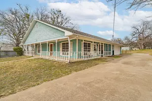 301 E 2nd St, Weatherford, TX 76086 - Photo 1