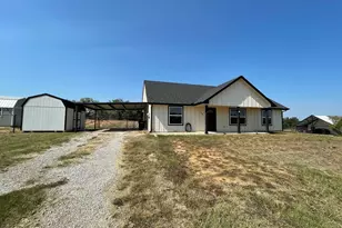 109 Spruce Tree Ct, Poolville, TX 76487 - Photo 2