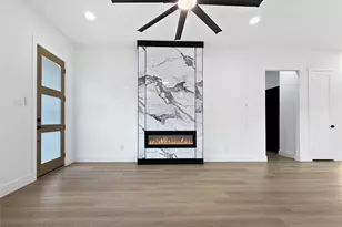 1833 Atlas Dr, Dallas, TX 75216 - Photo 8