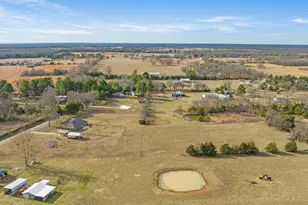 305 County Rd 45800, Blossom, TX 75416 - Photo 32