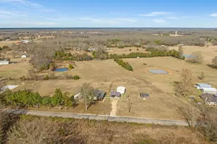305 County Rd 45800, Blossom, TX 75416 - Photo 26