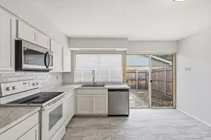 1113 Kingston Dr, Lewisville, TX 75067 - Photo 10