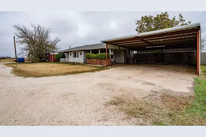 510 W Irving Street, Munday, TX 76371 - Photo 22