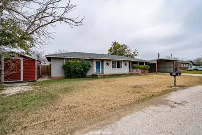 510 W Irving Street, Munday, TX 76371 - Photo 2