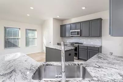 702 Grassland Way, Arlington, TX 76002 - Photo 8