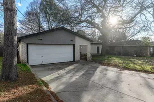 2108 Warwick Dr, Arlington, TX 76015 - Photo 4