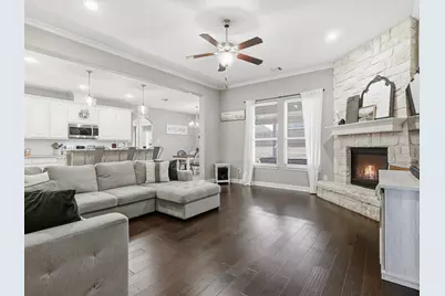 810 Chestnut Grove Drive, Cleburne, TX 76033 - Photo 14