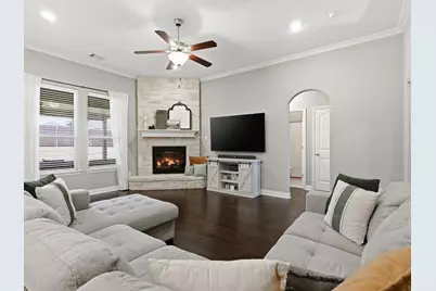 810 Chestnut Grove Drive, Cleburne, TX 76033 - Photo 18