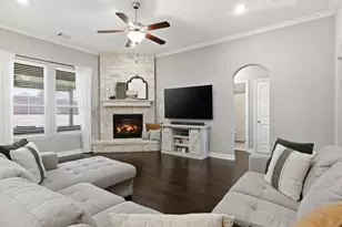 810 Chestnut Grove Dr, Cleburne, TX 76033 - Photo 18