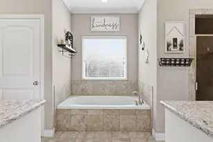 810 Chestnut Grove Dr, Cleburne, TX 76033 - Photo 34