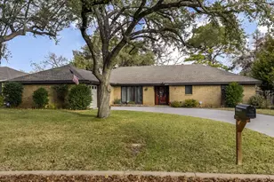 1609 Delta Dr, Arlington, TX 76012 - Photo 2