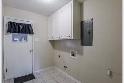 1609 Delta Drive, Arlington, TX 76012 - Photo 18