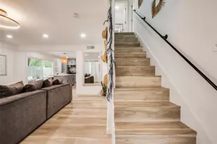 1201 Woodbrook St, Arlington, TX 76011 - Photo 2