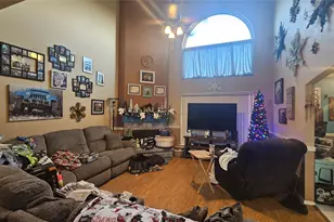 1101 Highland Station Dr, Saginaw, TX 76131 - Photo 4