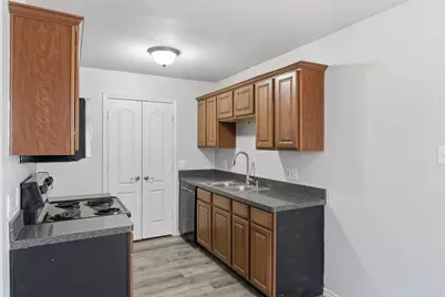 917 N Brents Avenue, Sherman, TX 75090 - Photo 4