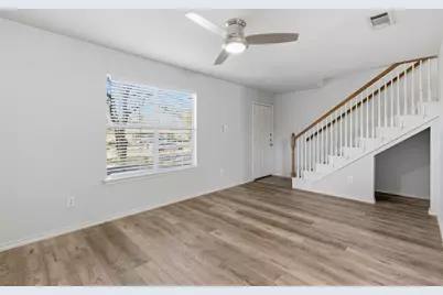 917 N Brents Avenue, Sherman, TX 75090 - Photo 2