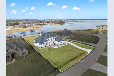 1805 Laguna Bay S, Pelican Bay, TX 76020 - Photo 2