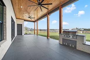 1805 Laguna Bay S, Pelican Bay, TX 76020 - Photo 34