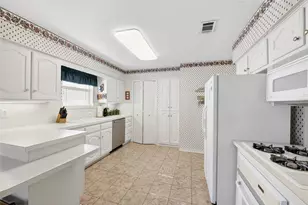 12118 Ridgefair Pl, Farmers Branch, TX 75234 - Photo 18