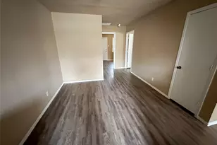 1206 W Hunt St, Sherman, TX 75092 - Photo 4