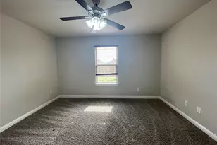 3033 Weave Ct, Granbury, TX 76049 - Photo 4