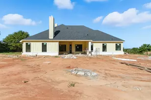 3032 Greg Allen Dr, Weatherford, TX 76088 - Photo 2