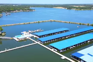 208 Bristol Ln, Azle, TX 76020 - Photo 32