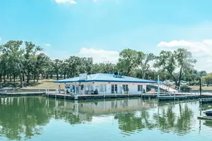 208 Bristol Ln, Azle, TX 76020 - Photo 34