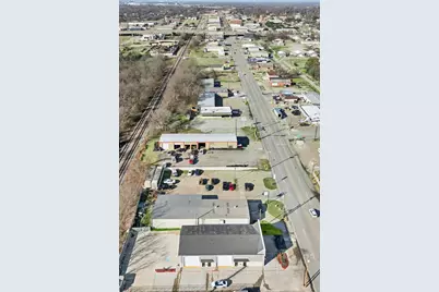 902 E Moore Avenue, Terrell, TX 75160 - Photo 24