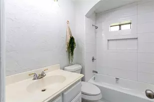 2710 Anderson St, Irving, TX 75062 - Photo 8