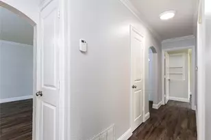 2710 Anderson St, Irving, TX 75062 - Photo 10