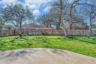 300 Trailview Dr, Woodway, TX 76712 - Photo 28