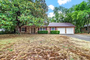 810 Linwood Dr, Denton, TX 76209 - Photo 2
