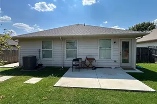 1949 Sampsell Dr, Dallas, TX 75051 - Photo 14