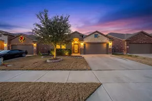 11313 Golden Ridge Ln, Fort Worth, TX 76052 - Photo 1