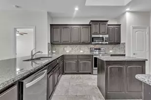 11313 Golden Ridge Ln, Fort Worth, TX 76052 - Photo 10