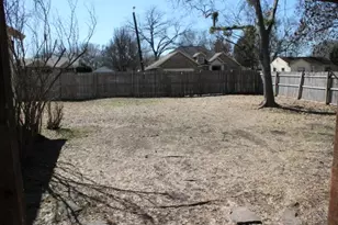 1109 Parkway Dr, Garland, TX 75040 - Photo 20