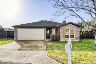 10220 Little Fox Ct, Fort Worth, TX 76108 - Photo 1