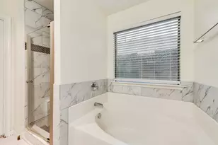 2864 Westover Dr, Grand Prairie, TX 75052 - Photo 14