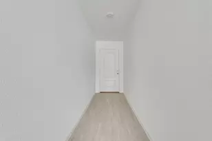 220 Asterwood Ln, Sherman, TX 75092 - Photo 2