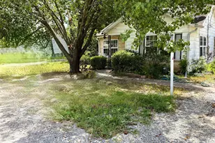 815/811/817 W 12th St, Bonham, TX 75418 - Photo 1