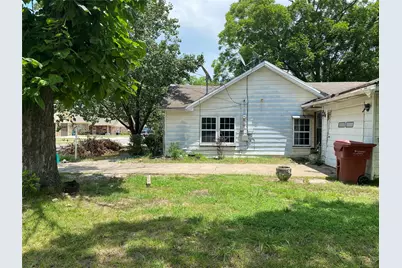 815/811/817 W 12th Street #815, Bonham, TX 75418 - Photo 4