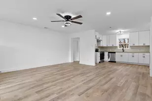 3104 Binyon St, Fort Worth, TX 76133 - Photo 8