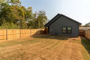 1419 S 7th Ave, Denison, TX 75021 - Photo 18