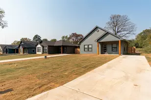 1419 S 7th Ave, Denison, TX 75021 - Photo 2